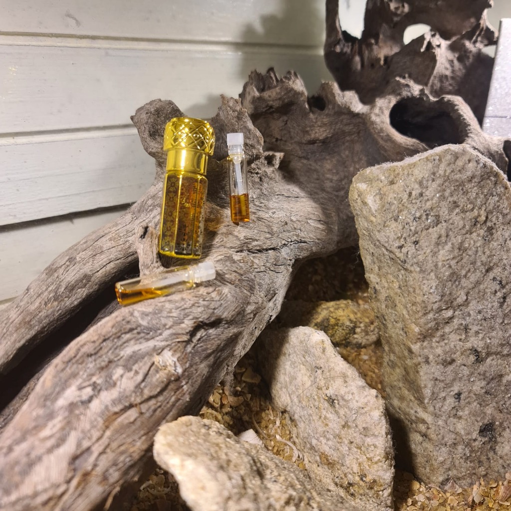 Artisanal Pure Oud Oil Vials & Agarwood Wood Display